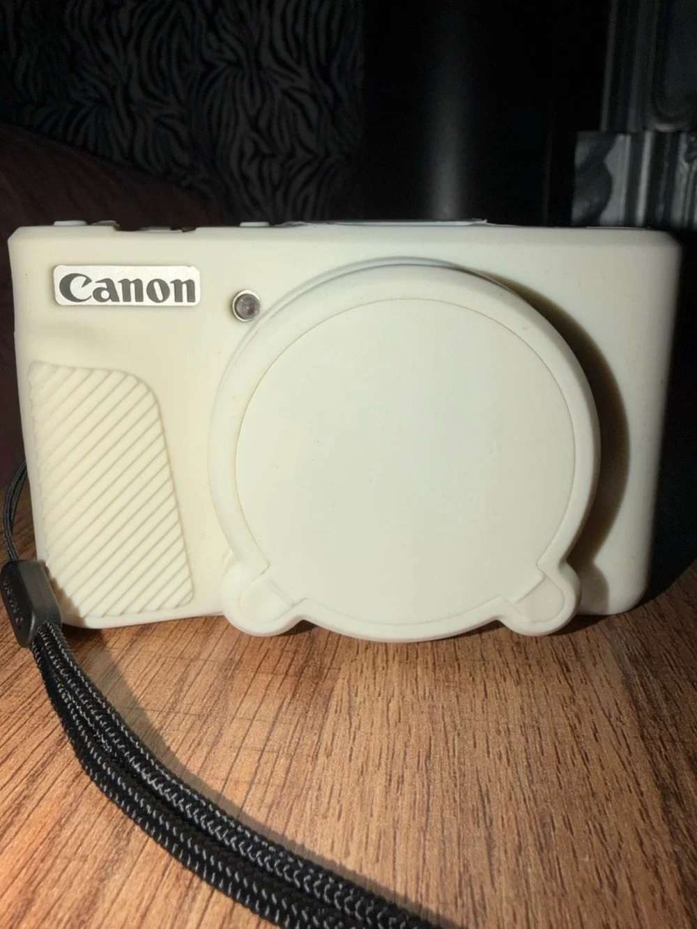 Canon White Digital Camera with Large LCD Screen